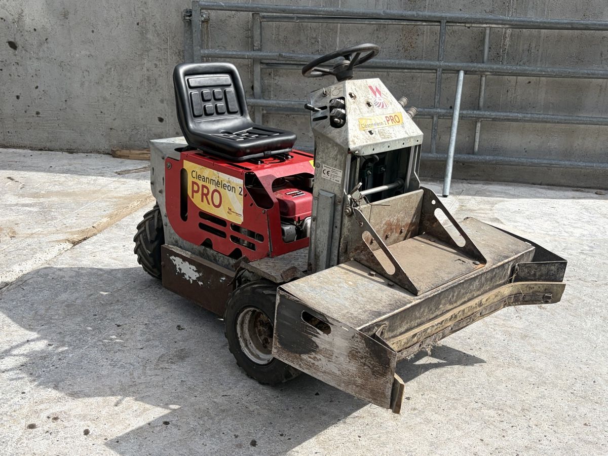 Honda Alle Maschinen: Cleanmeleon 2 PRO mit 120cm Mistschieber – Gebraucht aus Bivio von fzg_ts6m