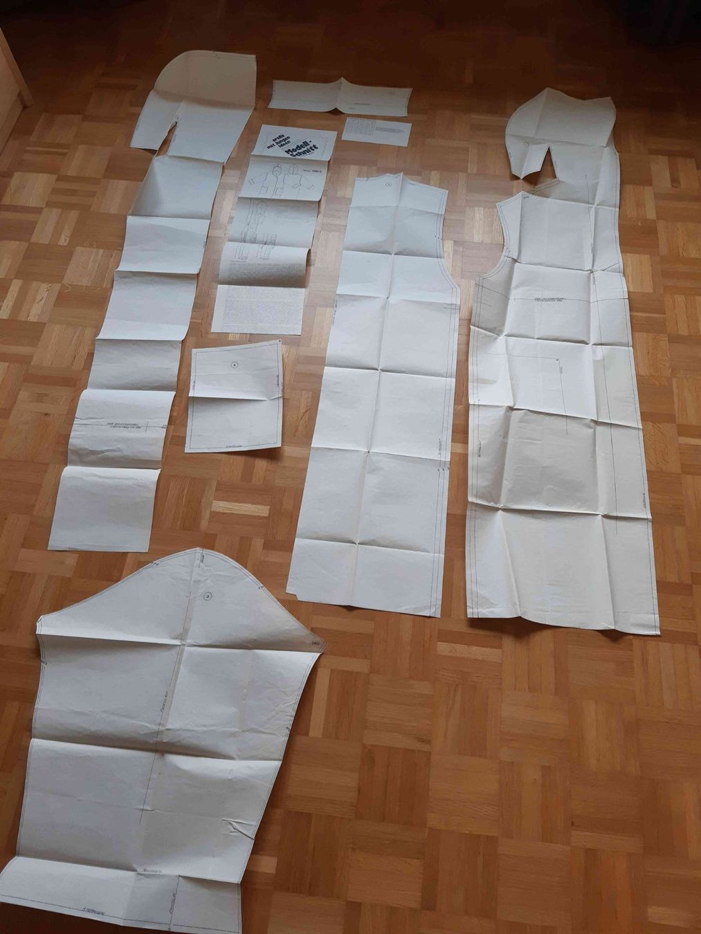 Cartamodelli: Schnittmuster für Bademantel – Usato da Windisch venduto da Re_ 1