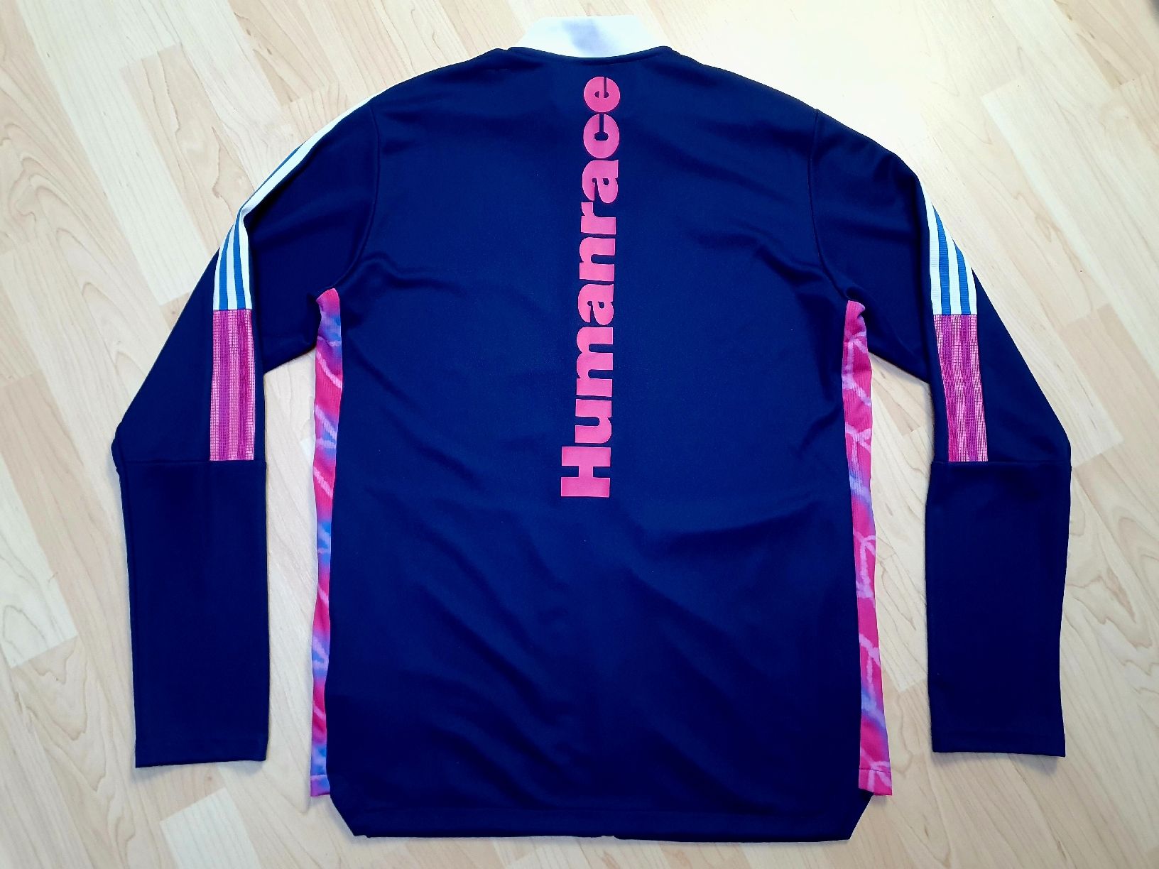 Adidas Giacche: Adidas Humanrace Training Jacke Grösse L – Nuovo (secondo la descrizione) da St. Gallen venduto da CaliSunshine 1