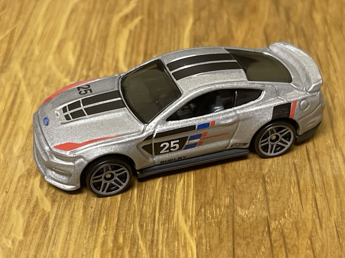 Hot Wheels Modellini d'auto: Hot Wheels Ford Shelby GT500 – Nuovo (secondo la descrizione) da Bassersdorf venduto da RaiverseUniversum