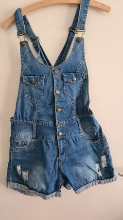 jumpsuit