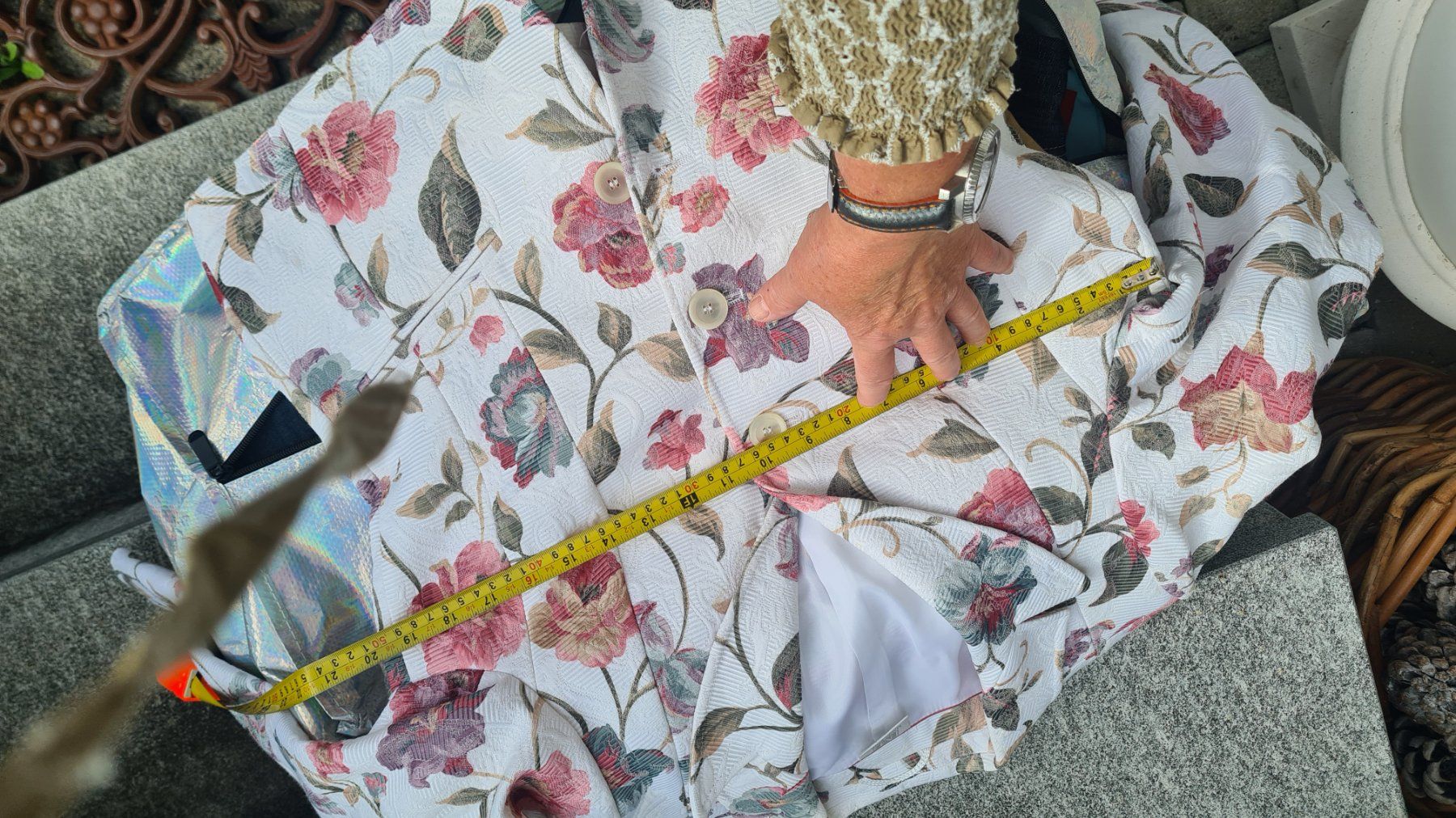Madeleine Jacken: Madeleine Damen Blazer Gr.40/42 mit Blumenmuster – Gebraucht aus Dussnang von Mak13 7