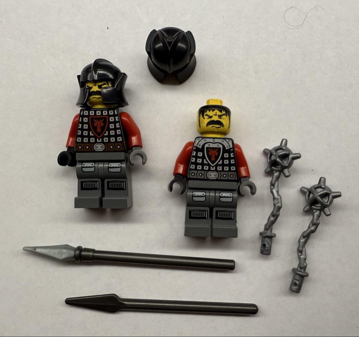 Lego Figuren: 2 seltene Lego Ritter Minifiguren – Gebraucht aus Rheinfelden von zim_2hqc