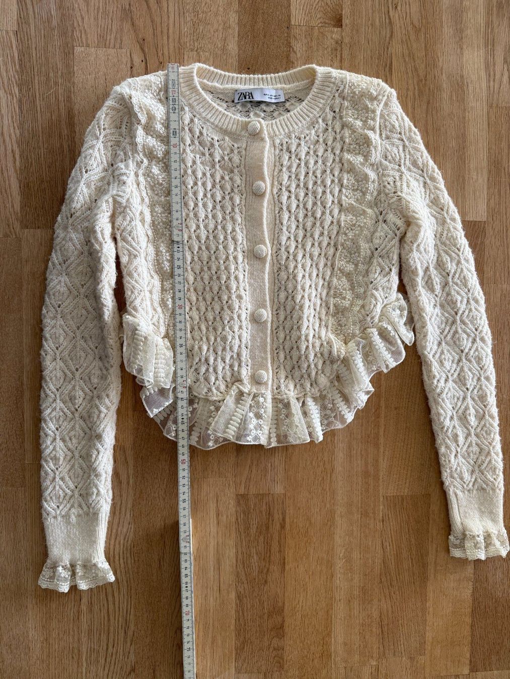 Zara Pulls & Sweat-shirts: Spende Theodora Stiftung - ZARA - Strickpullover - Gr. S – D'occasion à Fällanden par La_Natie 3