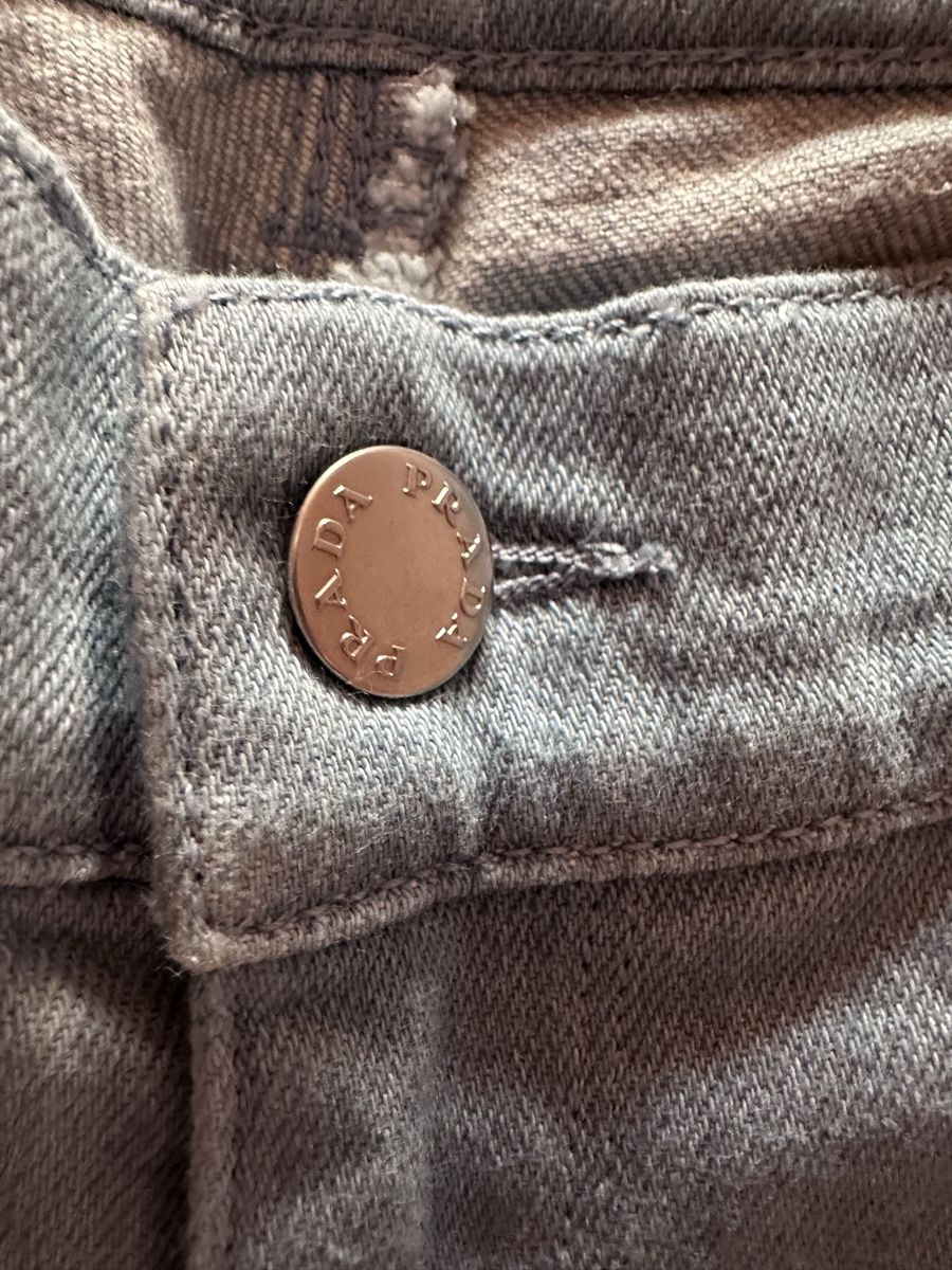 Prada Jeans: Prada Jeans grey size 27 good condition – Neu (gemäss Beschreibung) aus Binningen von can_s2yh 4