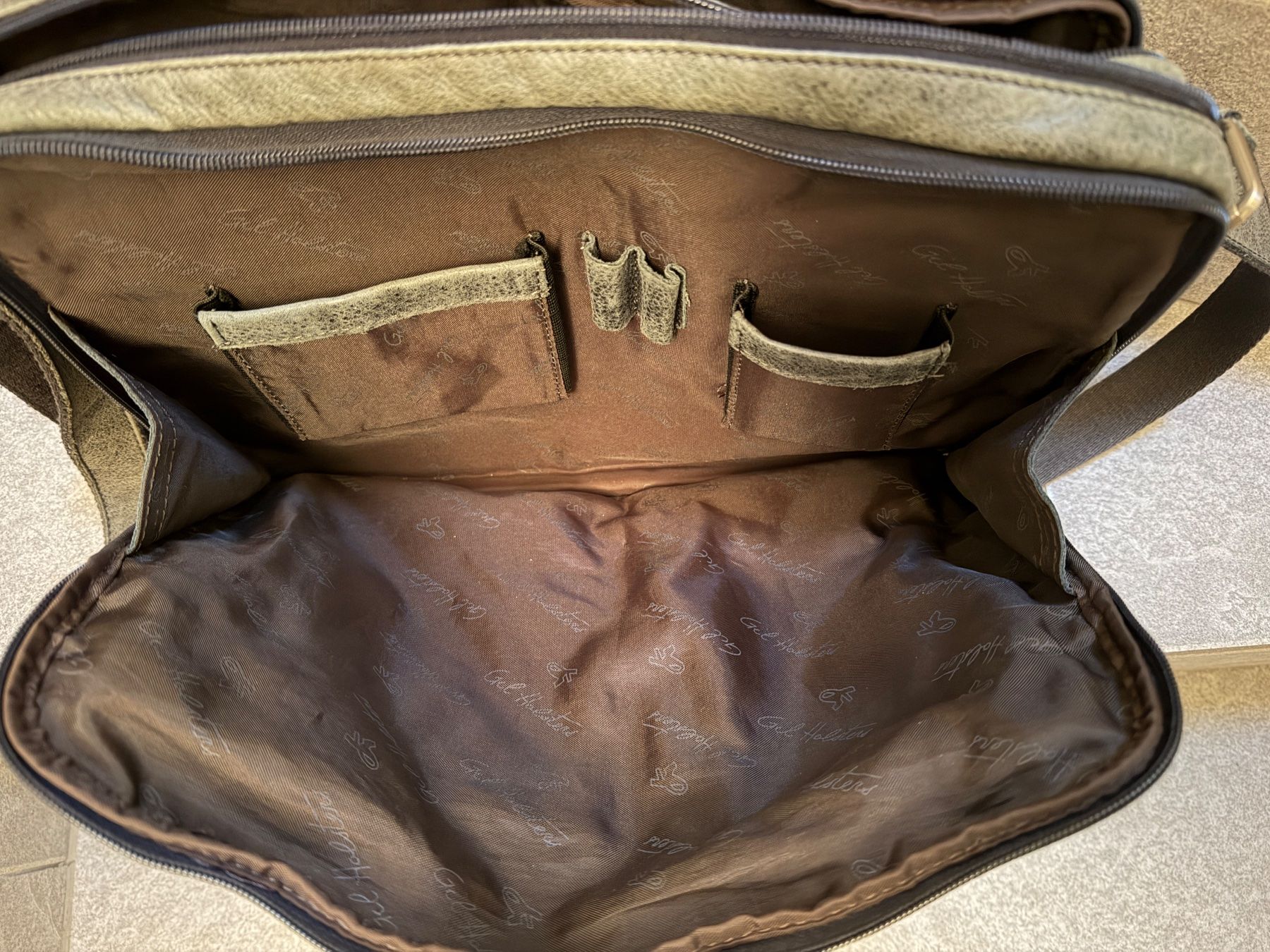Borse da donna: Umhängetasche/Messanger Bag Gil Holsters – Usato da Embrach venduto da Lieblingszeugs 2