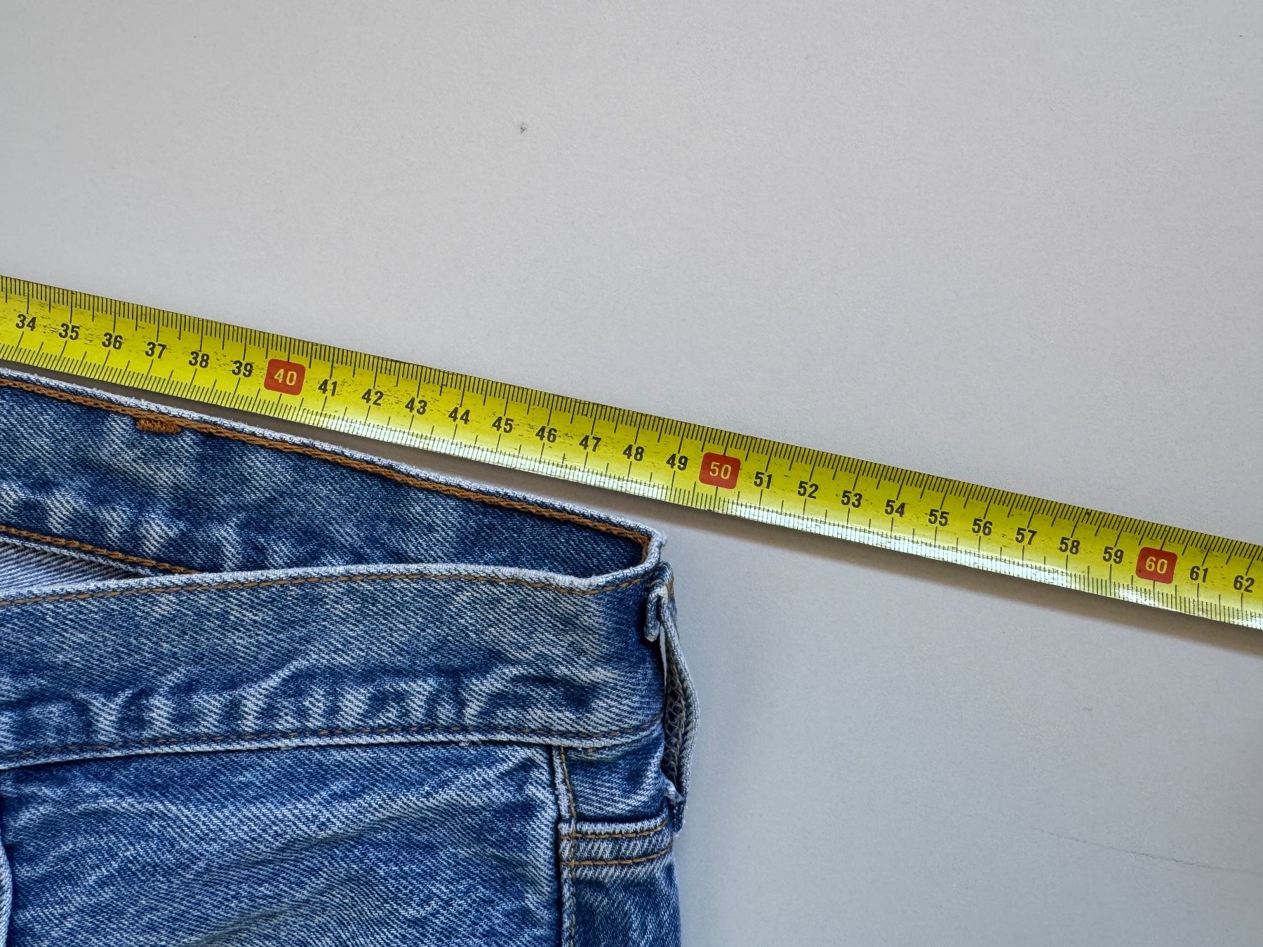Levi's Jeans: Levis 501 denim  who worked W44 L32  with history from 2000 – Usato da Neuchâtel venduto da _Easy_to_Find_ 5