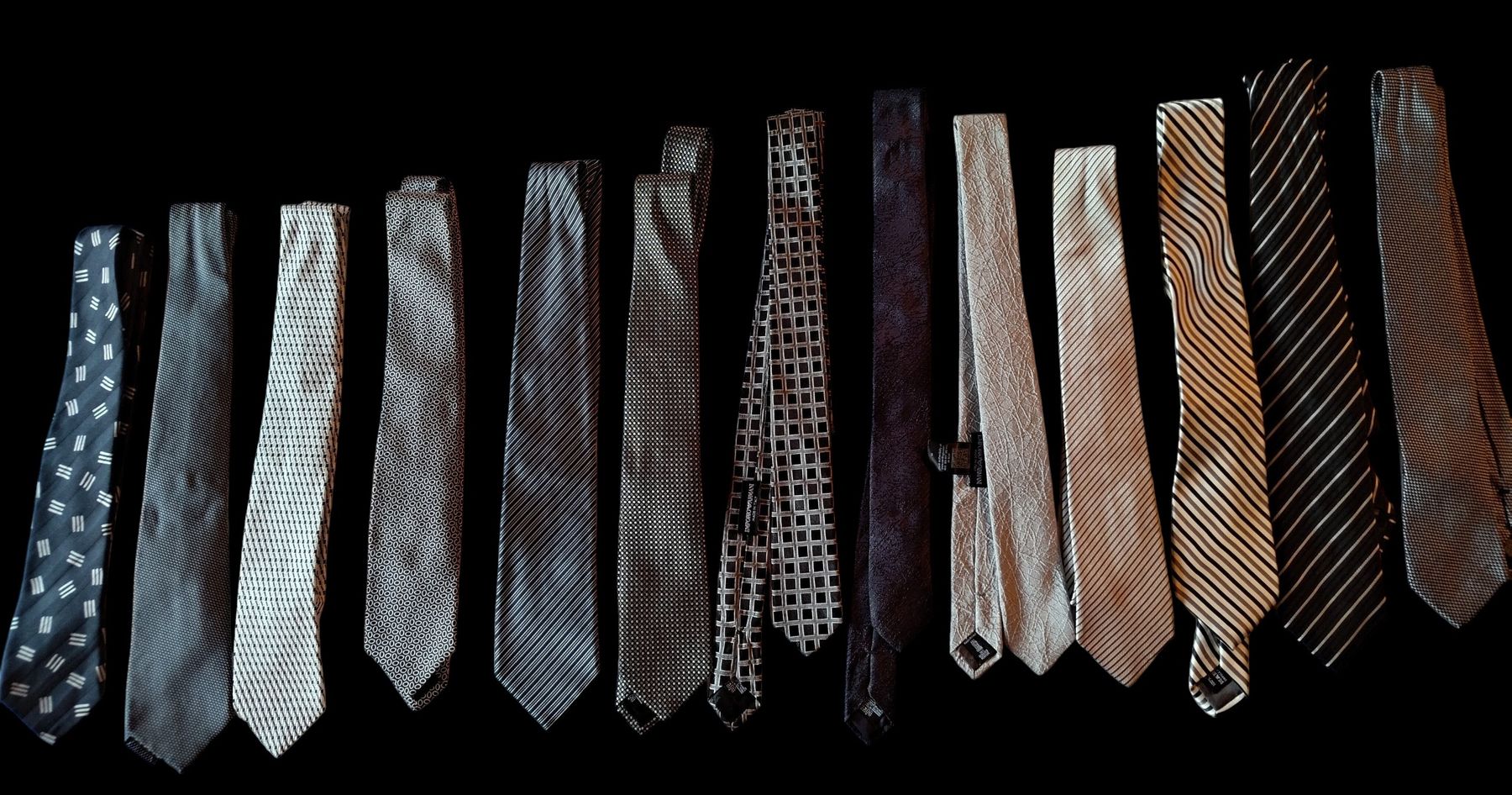 Armani Cravates: Armani cravatte 15 in ottimo stato. Slim e classiche. – D'occasion à Lugano par fbo_82wg