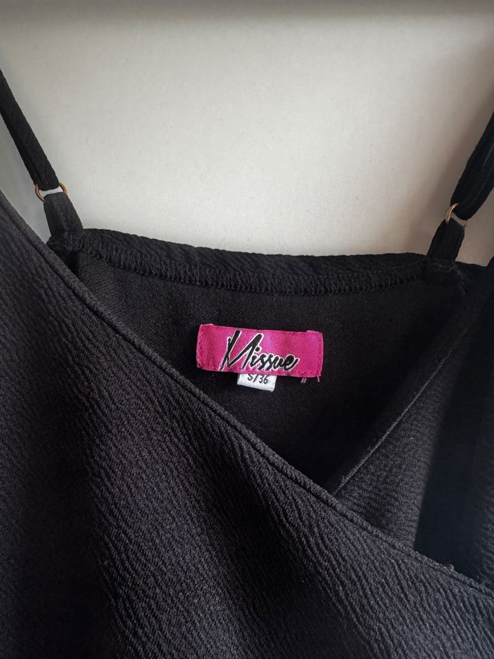 Robes: Robe de soirée noir – Neuf (Voir description) à Orges par Lapin 1