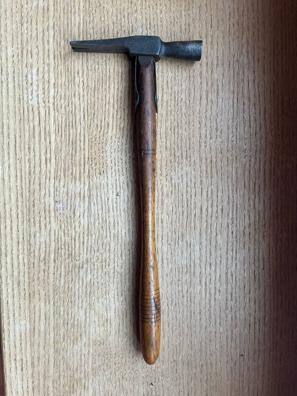 Tutti gli attrezzi: kleiner antiker Hammer Polstererhammer – Usato da Wernetshausen venduto da fahrradohnebremsen