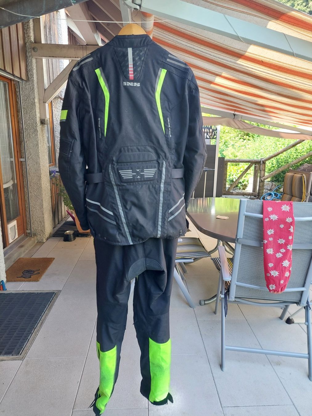 IXS Lots de vêtements: IXS Motorradbekleidung – D'occasion à Gähwil par Bilf 1