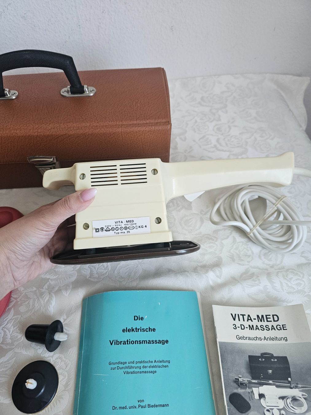Dispositivi per massaggi: *Vita-Med *Vibrationsmassagegerät – Usato da Bronschhofen venduto da Xena37 2