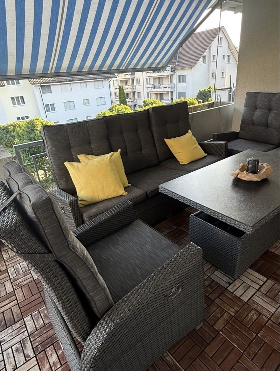 Sofas: Massive Rattan Lounge – D'occasion à Bachenbülach par ES_Kaffe 1