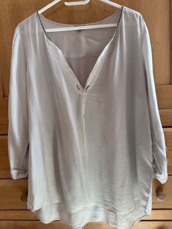 Tunique gris-beige Nile en soie, prix baissé