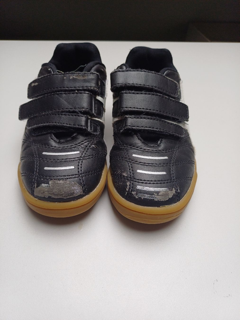 Scarpe da uomo: hallenschuhe – Usato da Dierikon venduto da oldmeetsnew 2