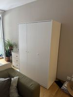 Kleiderschrank weiss 3-türig mit Kleiderstange gebraucht