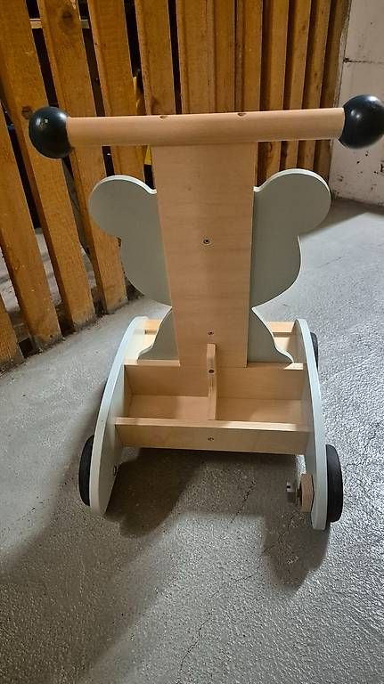 Véhicules pour enfants: Eichhorn Trotteur Push Walker – D'occasion à Genève par mar_9t5y 2