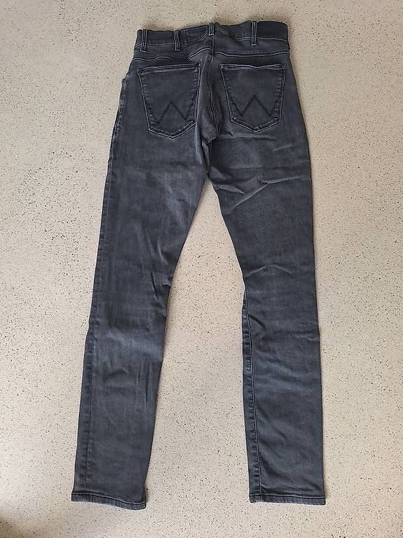 Wrangler Jeans: Jeans W28 L32 – Gebraucht aus Kloten von Samerus