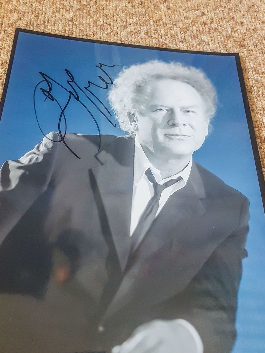 Autografi: Art Garfunkel - Autogramm auf Foto – Usato da Kaisten venduto da Simpsons4