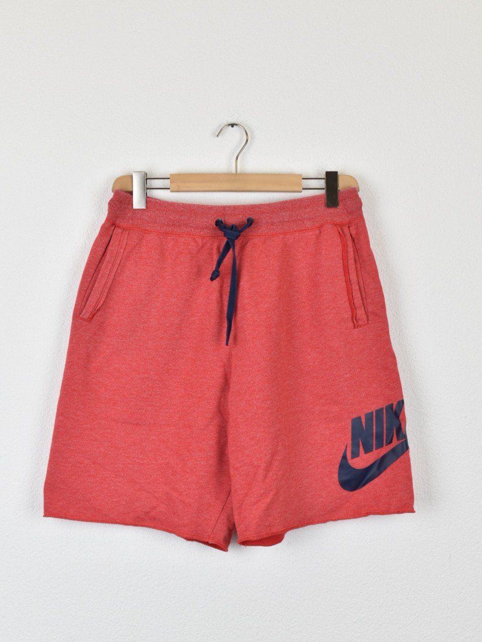Nike Pantalons: Nike Alumni Shorts, Gr.L – D'occasion à Nürensdorf par 2ND_STORY
