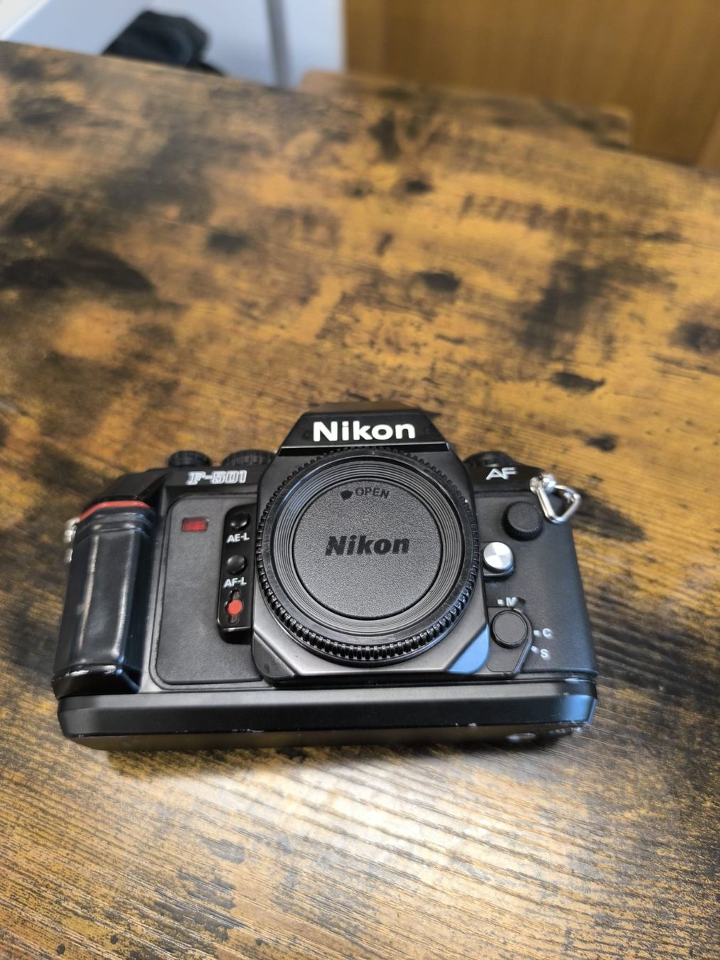 Nikon Fotocamera: Nikon F501 – Usato da Conthey venduto da costafrederico 1
