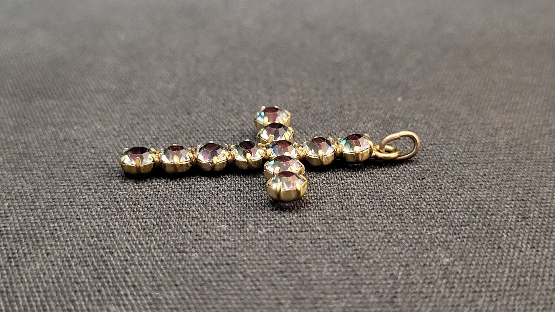 Pendentifs: Kreuz-Anhänger Rheinkiesel – D'occasion à Basel par spinne02 3