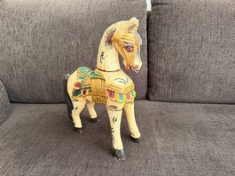 Handgeschnitztes Holzpferd  dekorative Holzfigur