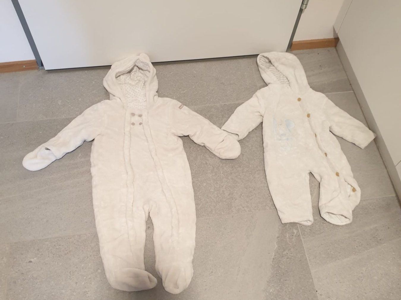 Lotti & Set di vestiti: 2 kuschelige Winteroveralls für Babys – Usato da Fahrwangen venduto da lya_n6l6