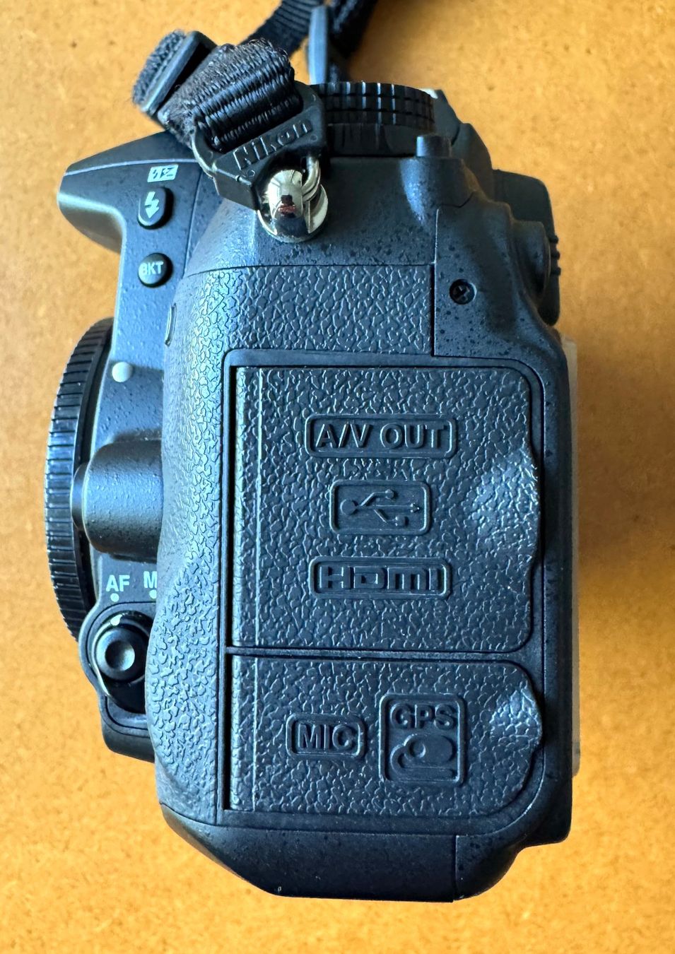 Nikon Fotocamera: Sehr schöner NIKON D7000 Body – Usato da Baden venduto da Danielb 3