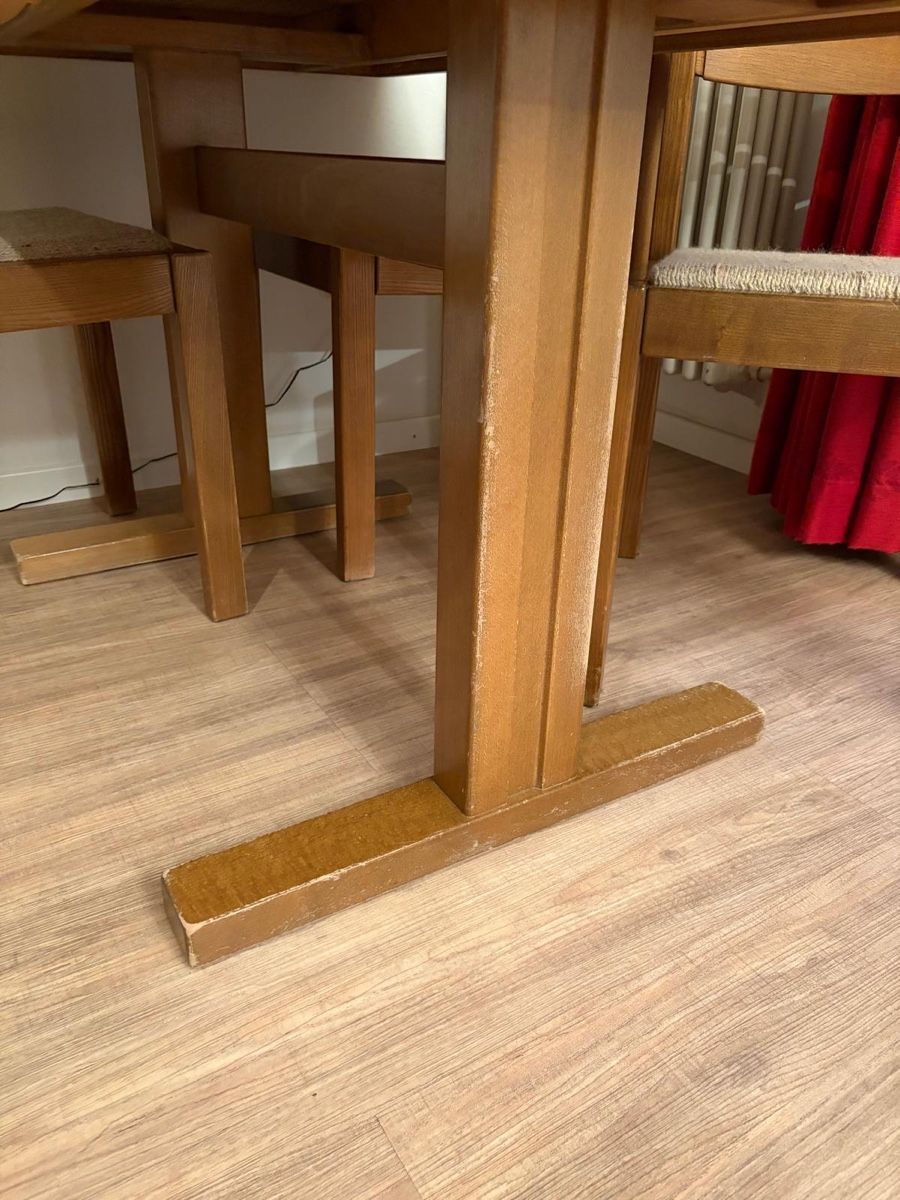 Set di tavolo e panche: Esstisch mit 4 Stühlen aus massivem  Holz – Usato da Egerkingen venduto da Rose74 7