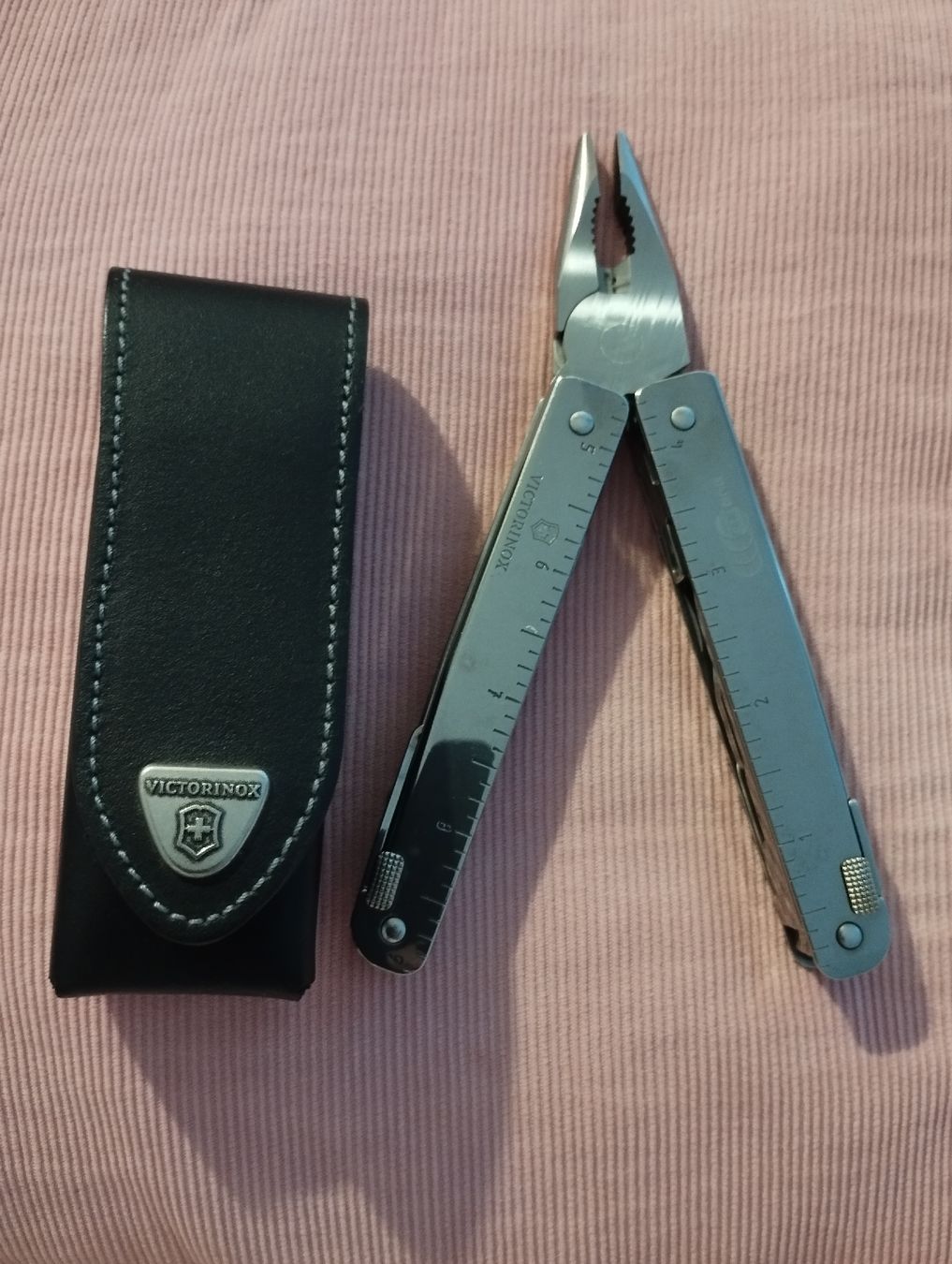 Victorinox Coltelli tascabile: Victorinox Multitool mit Etui - Top Zustand! – Nuovo (secondo la descrizione) da Ostermundigen venduto da Dinge1 5