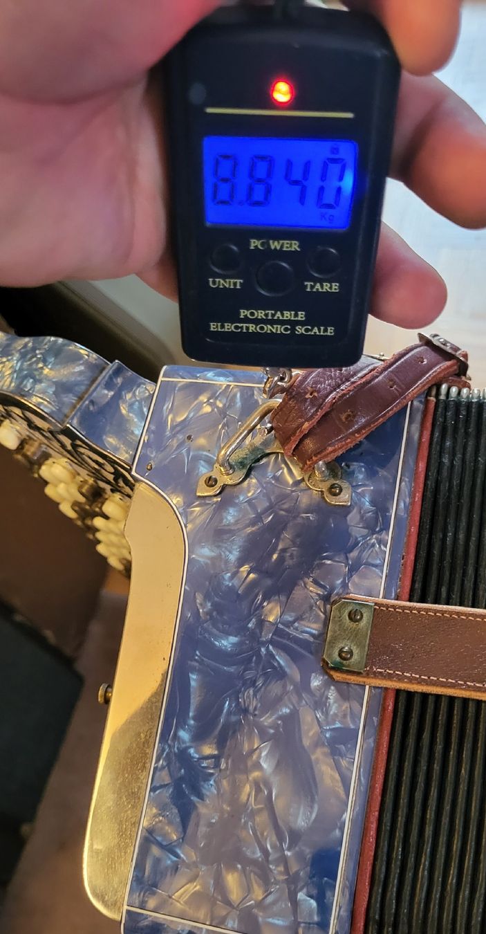 Strumenti musicali: Accordéon Massoni stradella 4 voix – Usato da Penthalaz venduto da EvandroLuz 8