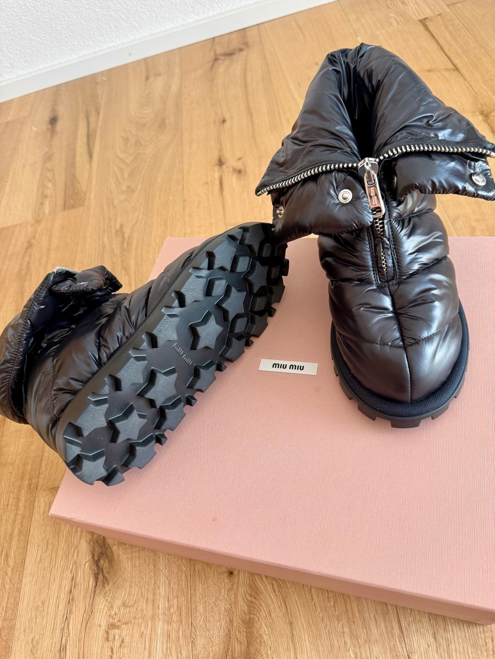Miu Miu Damenschuhe: Miu Miu Boots NEU – Neu und originalverpackt aus Frümsen von sil_67sn 2