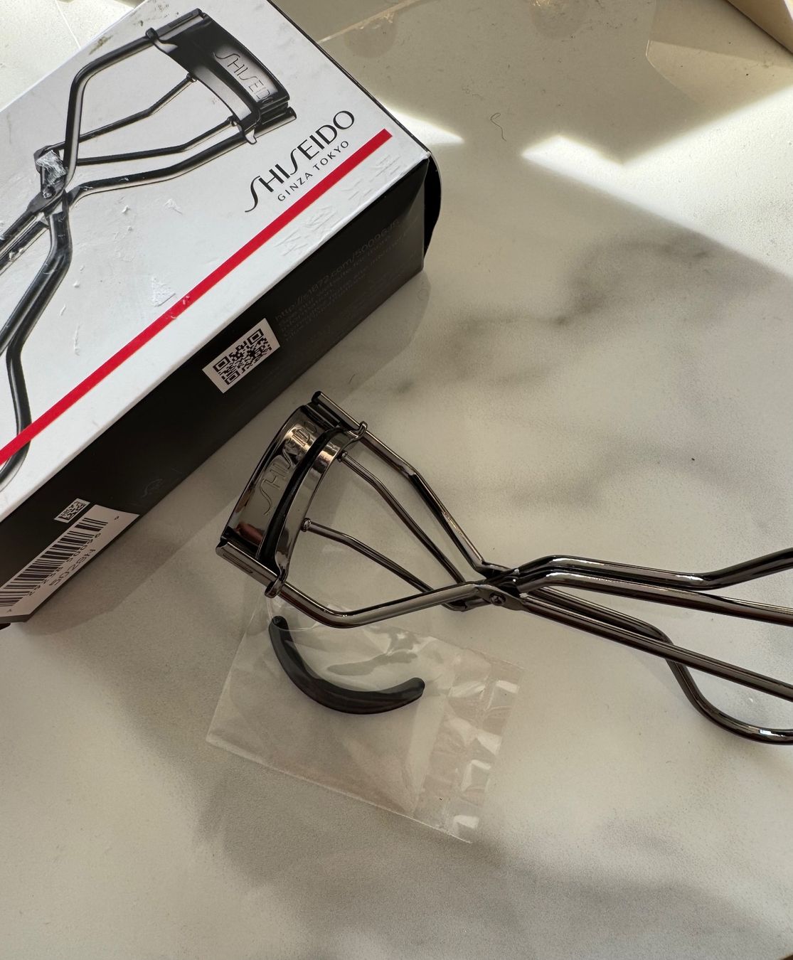 Cura del viso: Shiseido Eyelash Curler - New – Nuovo (secondo la descrizione) da Zürich venduto da di_archive 4