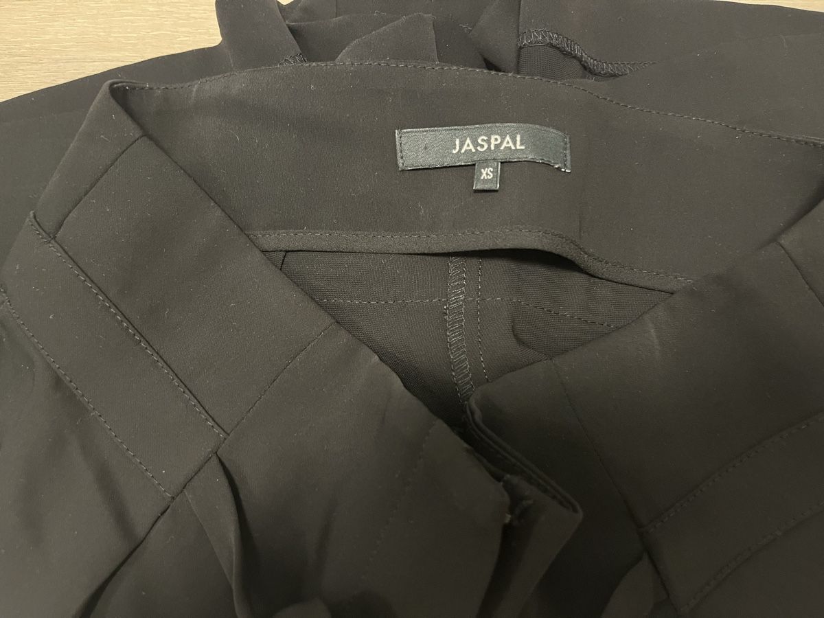 Hosen: Bundfaltenshorts schwarz 34 neu – Neu (gemäss Beschreibung) aus Birrwil von vanyboo 2