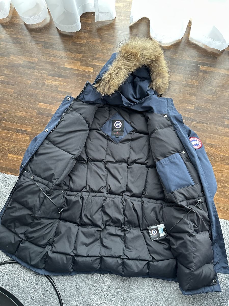 Canada Goose Jacken: Canada Goose Winterjacke  Original – Neu (gemäss Beschreibung) aus Winterthur von su_4assd 1
