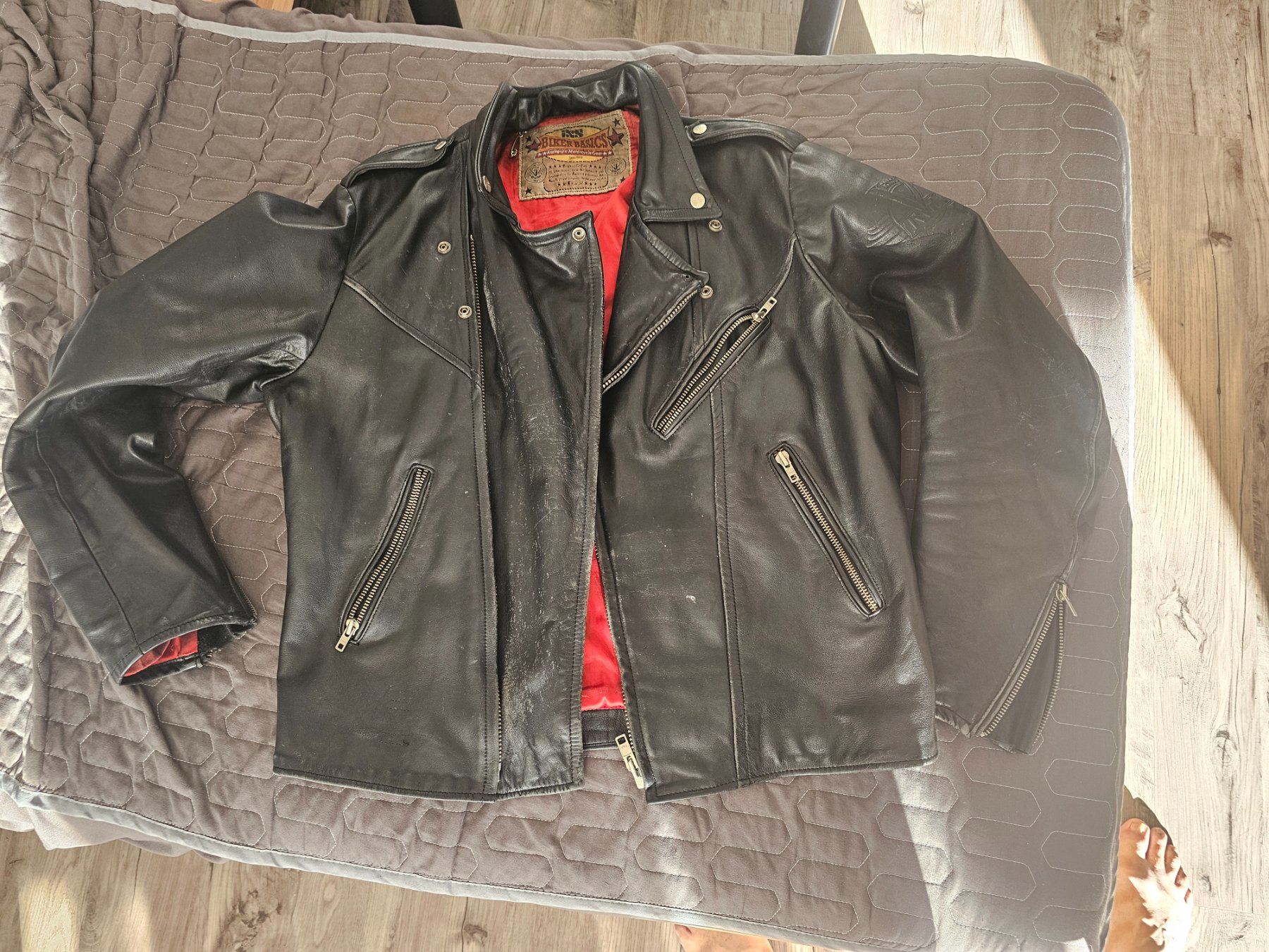 Giacche: Motorrad Lederjacke & Lederweste – Usato da Wettingen venduto da Bigfoot70