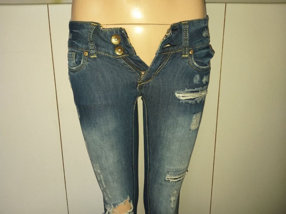 Jeans: Jeans LYLA LYLA  ALLEGRA  Taille / Grosse 32 CH ..... – Usato da Cossonay-ville venduto da Super-Price-Quality 1
