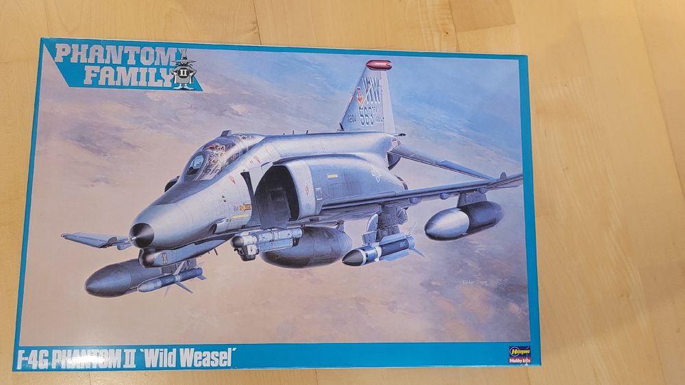 Hasegawa 1/72 UH60J Helikopter Modellbausatz - JMSDF Atsugi Rescue