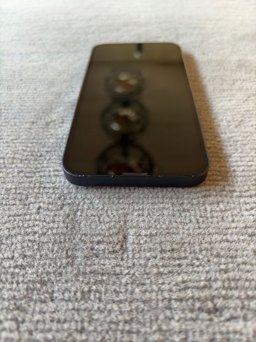 Apple Telefoni cellulari / Smartphones: iPhone 13 | 128 GB | Midnight (schwarz) – Usato da Utzenstorf venduto da 0ASI5 7