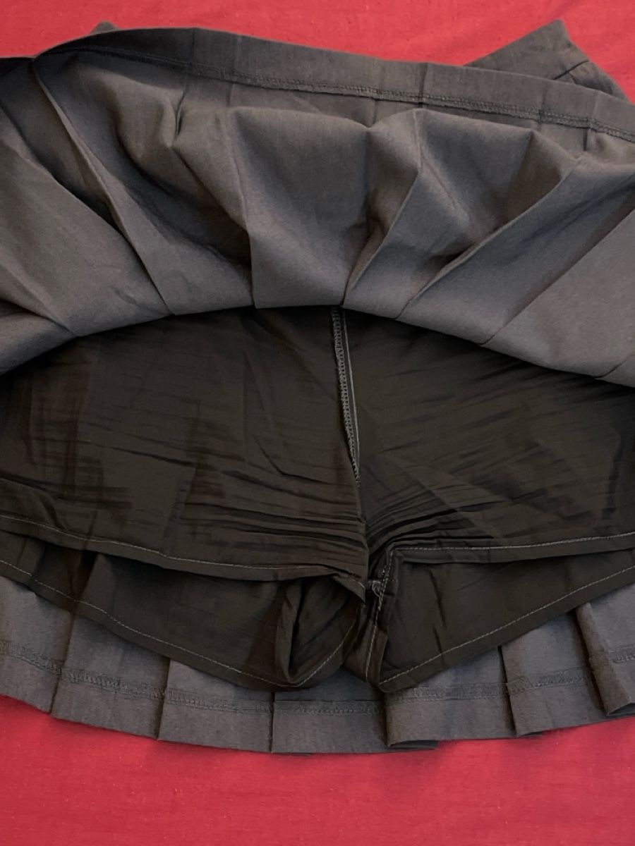 Completi & Tailleur: ensemble Veste courte + jupe plissée, taille S – Usato da Renens VD venduto da sar_bwz5 6