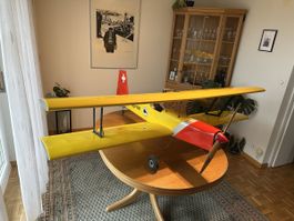 Doppeldecker HB-YAK