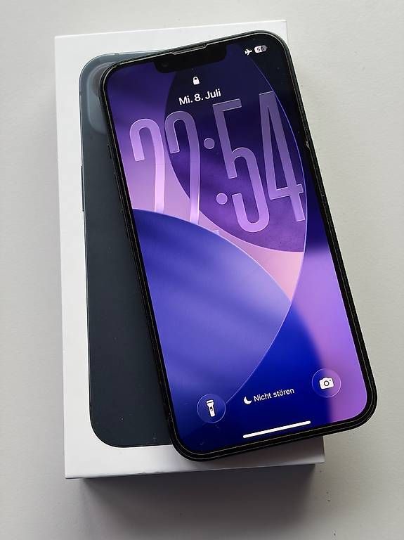 Telefoni cellulari / Smartphones: iPhone 13 - sehr gut – Usato da Winterthur venduto da silas_hae 2