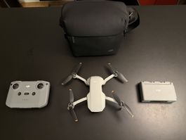 DJI Mini 2 Drohne - Top Zustand! Inkl. viel Zubehör!