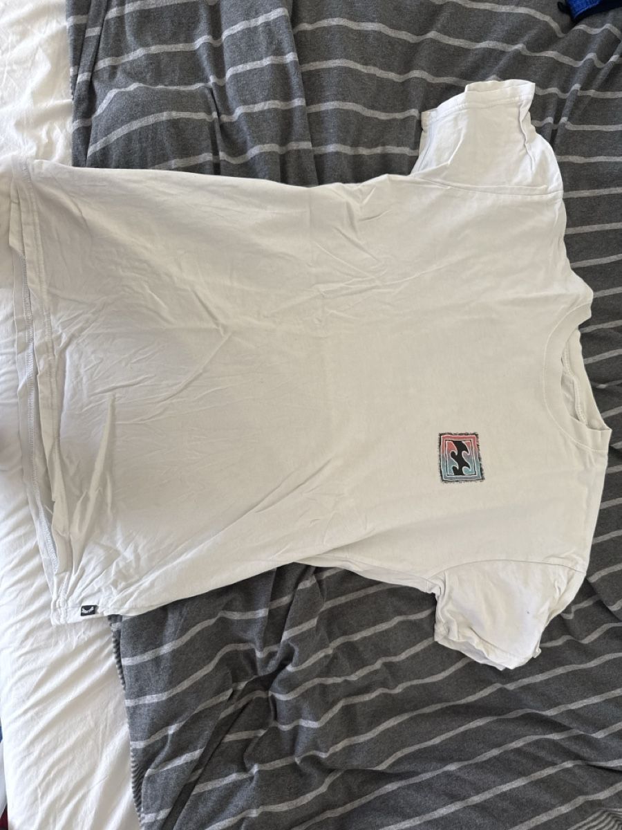 T-shirt: Billabong T-shirt – Usato da Aesch BL venduto da ida_x65l