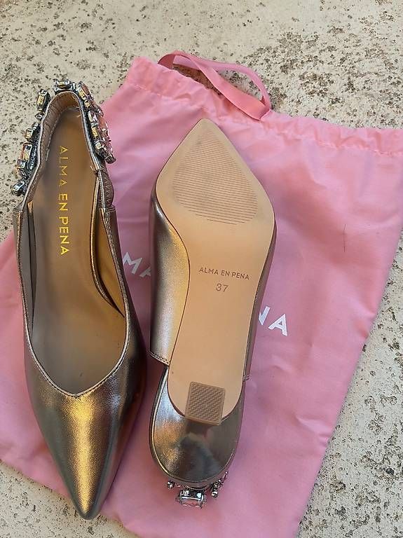 Chaussures femmes: Chaussures à talons – Neuf (Voir description) à Bussy FR par laumar01 2