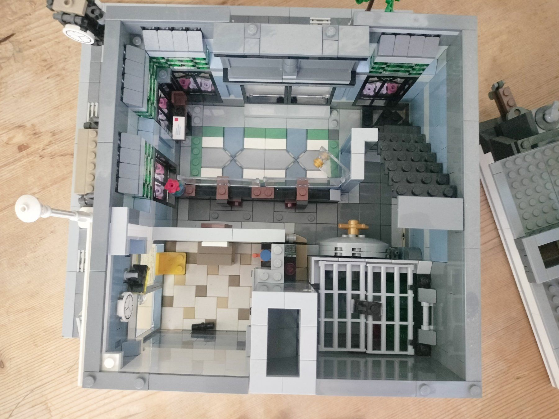 Lego Jouets: Lego Creator Expert 10251 Brick Bank Modular ab 1.- – D'occasion à Wil SG par RoyalBricks 8