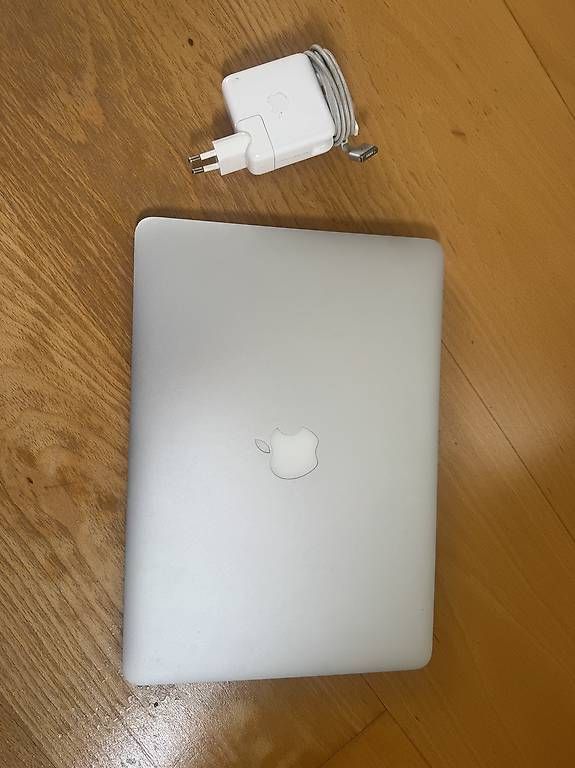 Apple Notebook: Apple MacBook Air – Usato da Zürich venduto da cla_qvz5 1