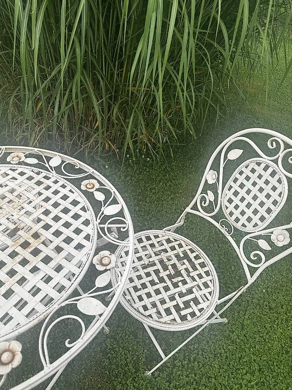 Tischset: Gartenset Romantisch Weiss – Gebraucht aus Andwil SG von Marosco 1