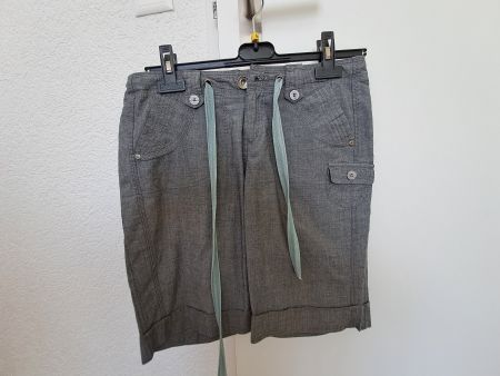 Kurze Damenhose grösse 34 ammA Rachel